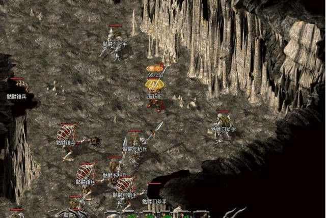 天空之城私服传奇登录器实测 老玩家唠嗑式玩法避坑心得